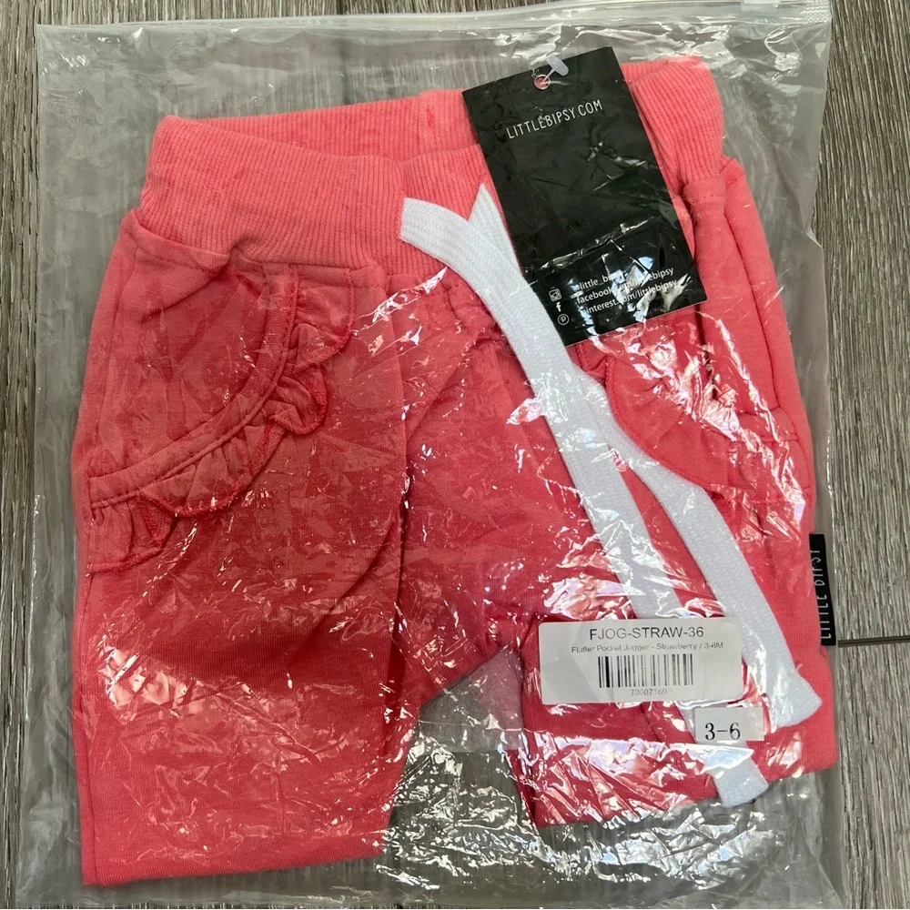 LITTLE BIPSY 2PC FLUTTER SLEEVE JOGGER SET STRAWBERRY PINK 3-6MO NWT / NIB
